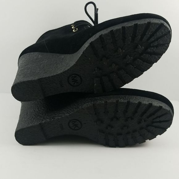 Michael Kors Rory Wedge Booties in Black Suede Size 10M. S659 - Picture 8 of 8